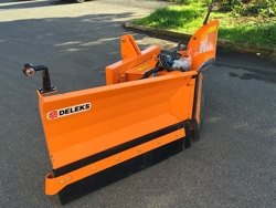 snowplow with 3 point linkage for tractor lnv 220 c