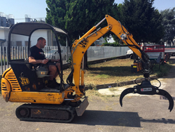 log grapple with rotator for mini diggers and forest cranes dk 10 gr 10