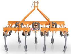 cultivator for tractor width 140cm 7 tynes for soil preparation and weeds disrupting mod de 140 7