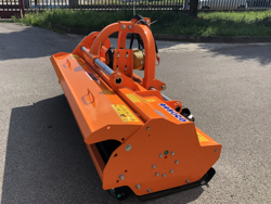 adjustable sideshift mower for tractors shredder mulcher toro 240