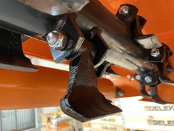 shredder with hydraulic side shift for orchard tractors mod jaguar 150