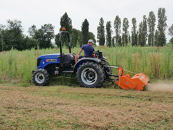adjustable sideshift flail mower for medium sized tractors shredder mulcher mod tigre 160