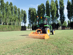 shredder with hydraulic side shift for orchard tractors mod jaguar 130