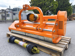 adjustable sideshift flail mower 180cm for 40 70hp tractors shredder mulcher lincione 180 sp