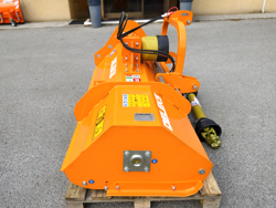 adjustable sideshift flail mower 140cm for 30 60hp tractors shredder mulcher lincione 140 sph