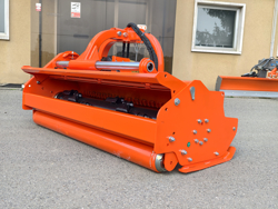 adjustable sideshift mower for tractors shredder mulcher cervo 160